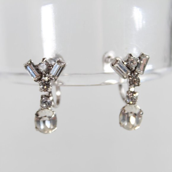 Vintage 1960s Silver-Toned Metal Clear Rhinestone Screw-Back Clip-On Earrings - Picture 1 of 4